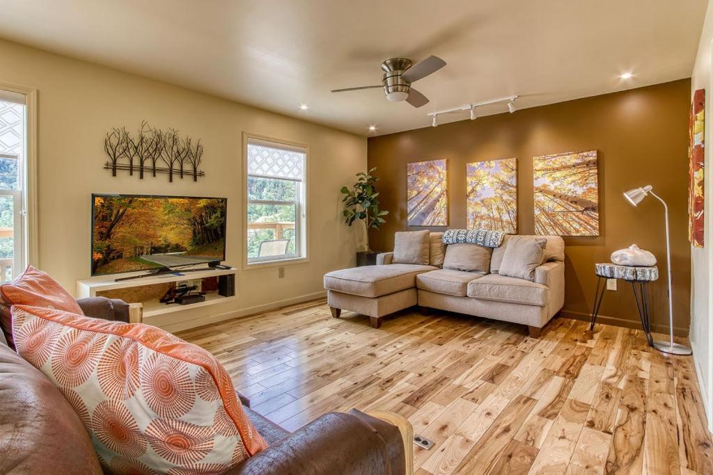 Key Lime Pie, Hot Tub,Wifi, 1089 Free Tickets Each Paid Day, Dollywood And More Gatlinburg Ngoại thất bức ảnh