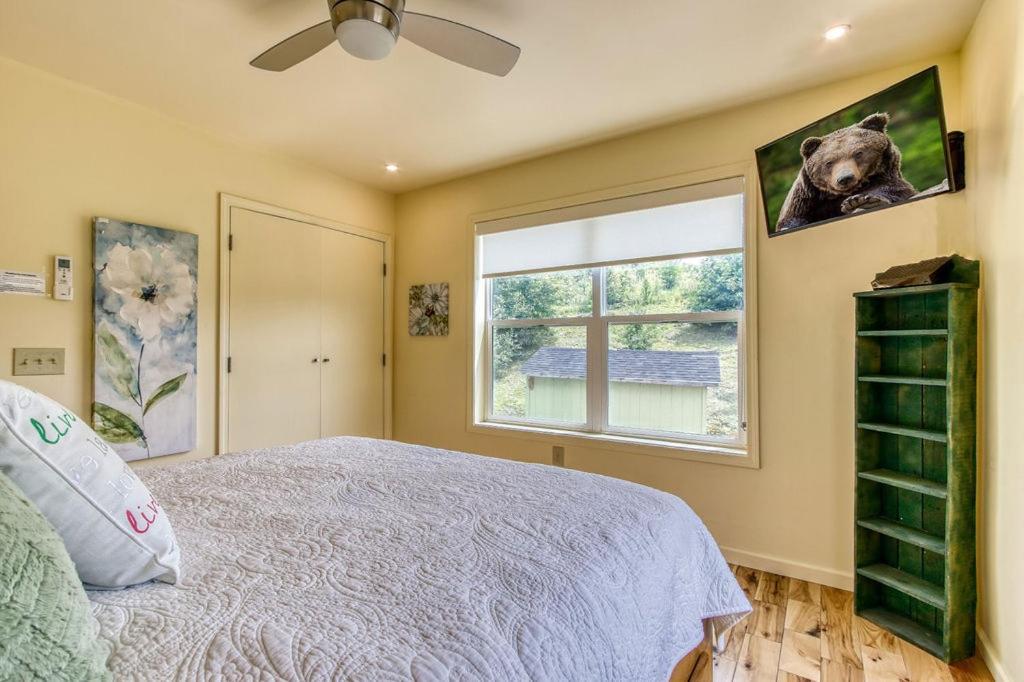 Key Lime Pie, Hot Tub,Wifi, 1089 Free Tickets Each Paid Day, Dollywood And More Gatlinburg Ngoại thất bức ảnh