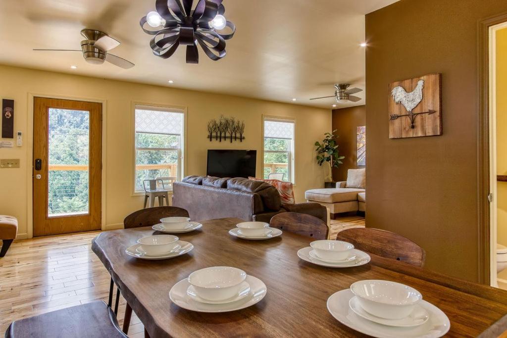Key Lime Pie, Hot Tub,Wifi, 1089 Free Tickets Each Paid Day, Dollywood And More Gatlinburg Ngoại thất bức ảnh