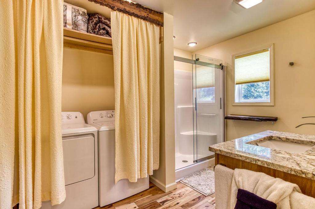 Key Lime Pie, Hot Tub,Wifi, 1089 Free Tickets Each Paid Day, Dollywood And More Gatlinburg Ngoại thất bức ảnh