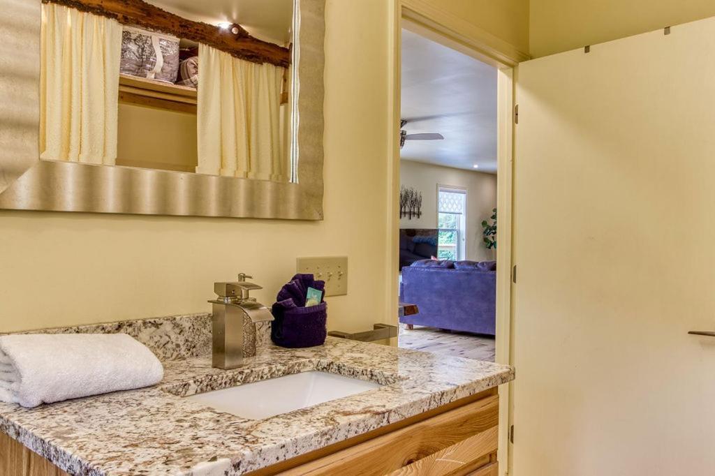 Key Lime Pie, Hot Tub,Wifi, 1089 Free Tickets Each Paid Day, Dollywood And More Gatlinburg Ngoại thất bức ảnh