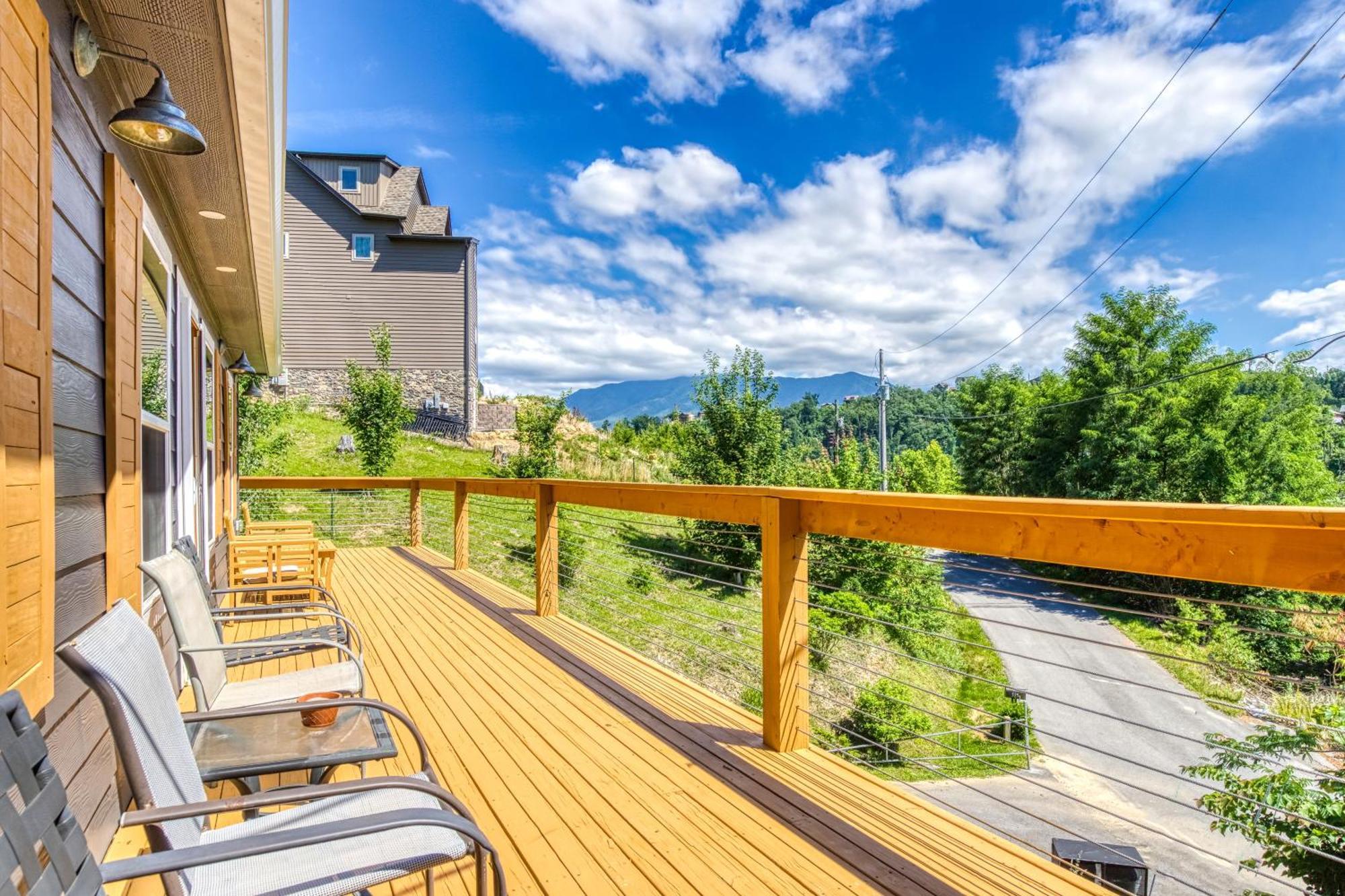 Key Lime Pie, Hot Tub,Wifi, 1089 Free Tickets Each Paid Day, Dollywood And More Gatlinburg Ngoại thất bức ảnh