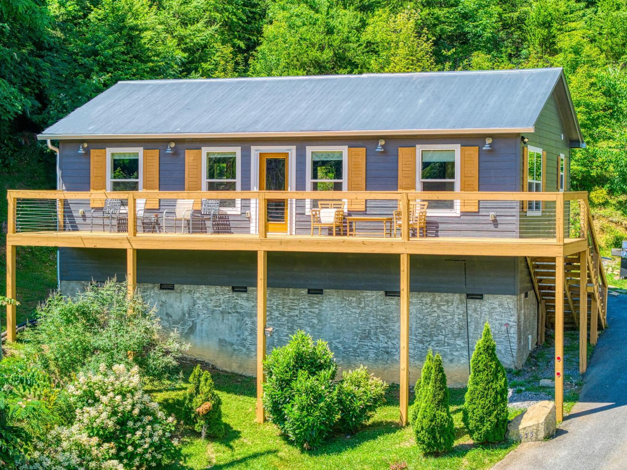 Key Lime Pie, Hot Tub,Wifi, 1089 Free Tickets Each Paid Day, Dollywood And More Gatlinburg Ngoại thất bức ảnh